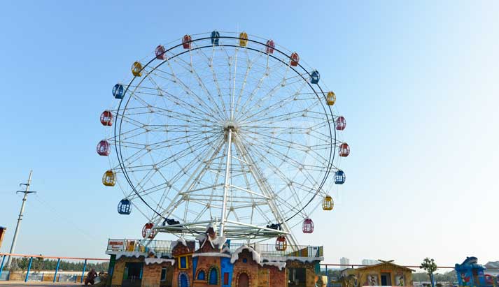 Big ferris wheel ride for theme parks